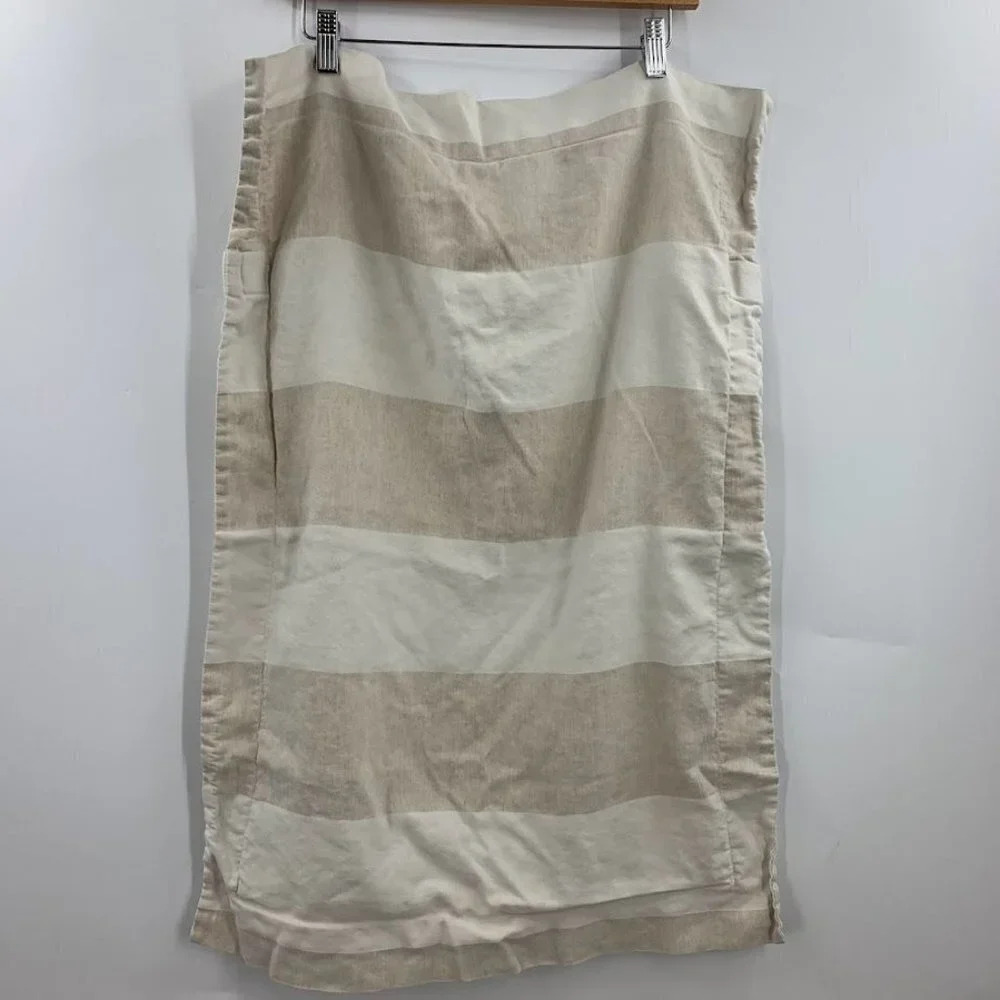 The Purists SDH Linen Blend Standard Striped Button Pillow Case‎ Sham